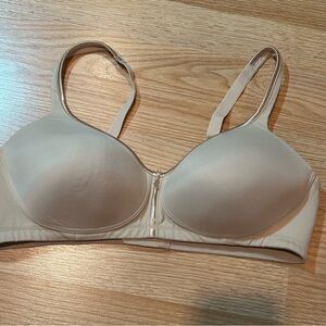 Vanity Fair 2 Way Convertible Straps, Body‎ Caress Full Coverage bra nude 40C